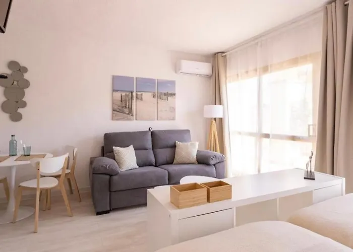 Nikkibeachfront アパート