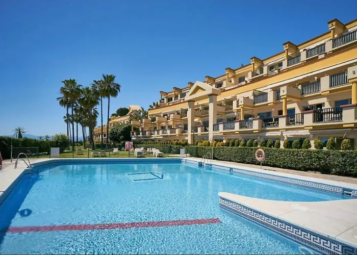 Nikkibeachfront * マルベーリャ